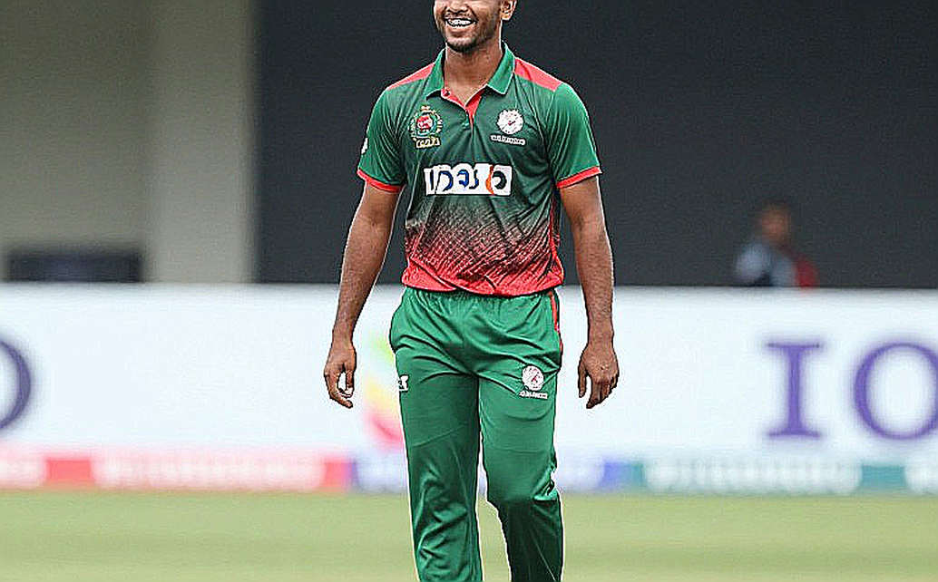 বোলিং করিডর ও ফিল্ড ম্যাপ: ট্রান্সফার উইন্ডো যে জ্যামিতির দাম দেয় না