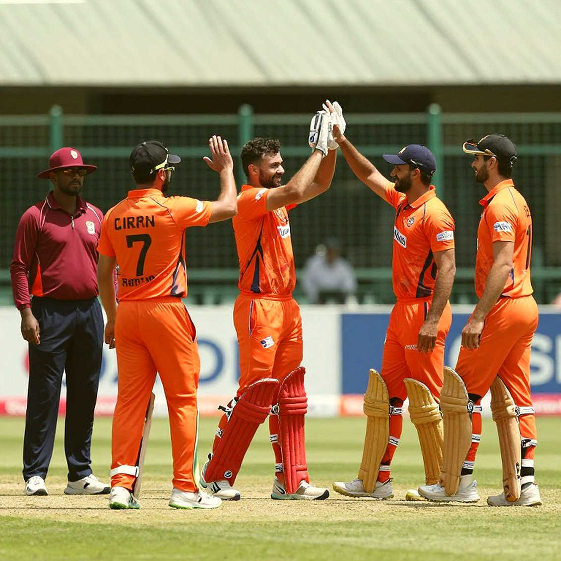 নিলামের ক্লজ আর ডেথ ওভারের জ্যামিতি: বিপিএল স্কোয়াড গড়ার অদৃশ্য হিসাব