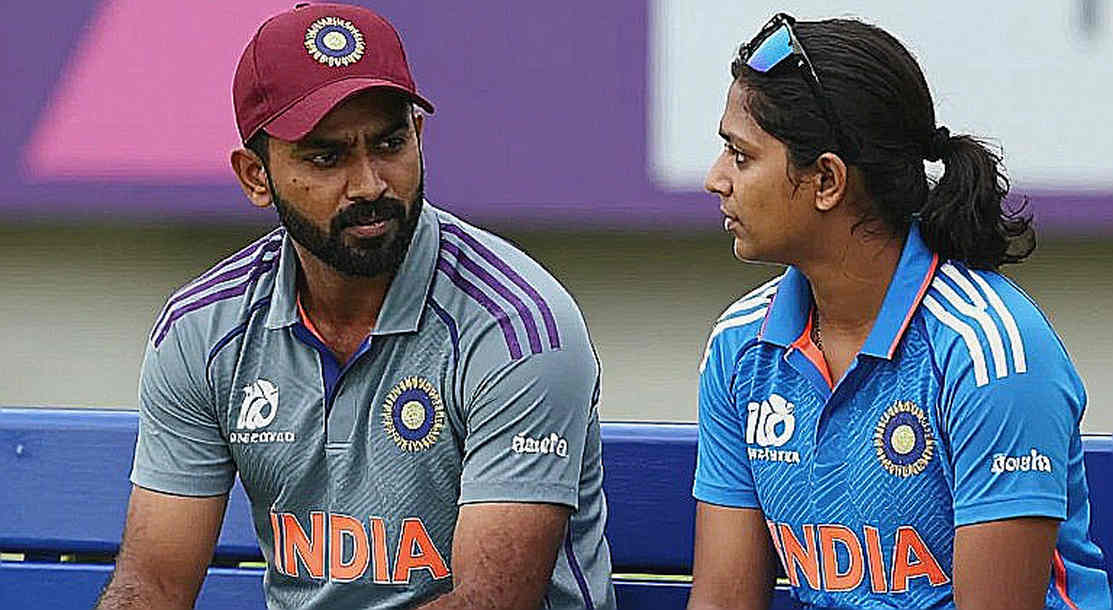 ৩৫ বলে শতক, অমৃতসরের করতালি: অভিষেক শর্মার রেকর্ড-দাবিটি খতিয়ানে কতটা টেকসই